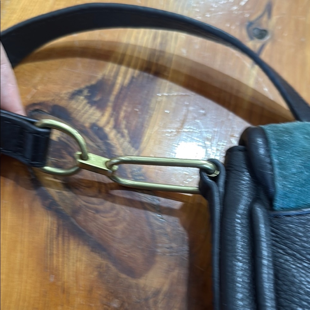 Fossil Genuine Leather Pink and Green Crossbody Bag with Adjustable Strap - Picture 9 of 14